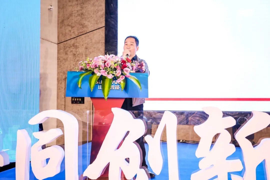 饕餮盛宴！皇家国际智能?建华建材预造桩施工设备与技术互换会隆沉召开