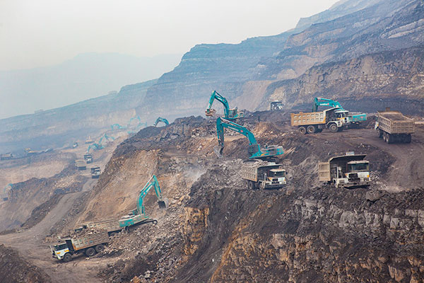 皇家国际智能SWE385ES液压混合动力挖掘机获TOP50（2016）年度产品奖