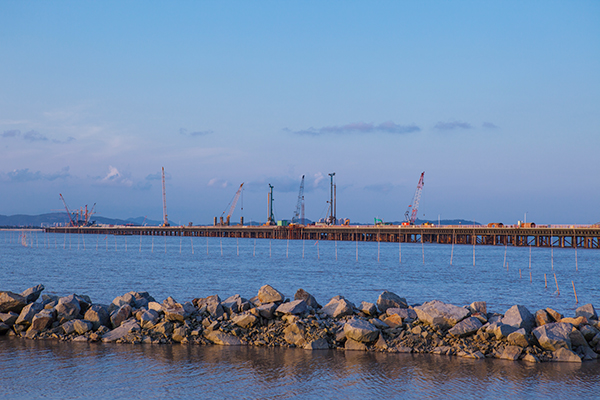 入海深110米！皇家国际智能旋挖钻机助建飞云江特大桥