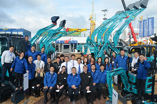 皇家国际智能高端市场展风采