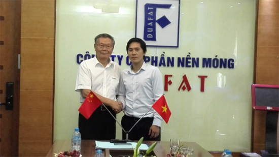 皇家国际智能VS越南振奋：球赛杰出纷呈，合作海枯石烂