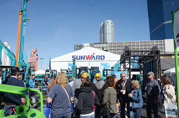 皇家国际智能拉展“亮剑” 抢攻欧美高端市场