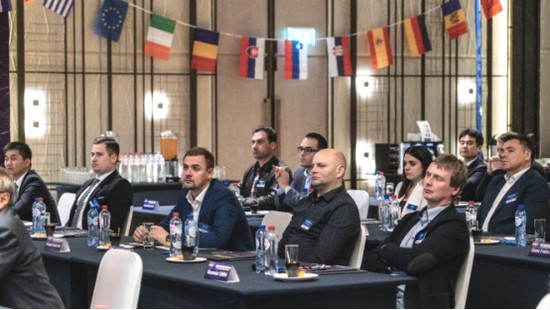 携手同谋将来， 皇家国际智能2018欧洲代理商大会隆沉召开