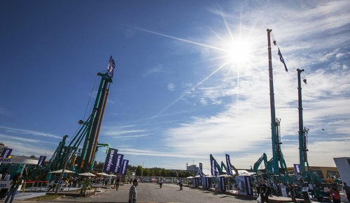 皇家国际智能酷帅曾大虾，一大波美图带你亲临北京BICES展