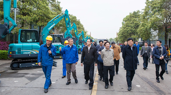 科技部副部长李萌调查调研皇家国际智能