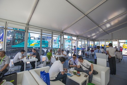 皇家国际智能酷帅曾大虾，一大波美图带你亲临北京BICES展