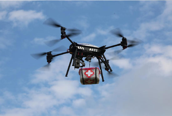 展示三湘警界风彩，首届警用无人机实战演练在皇家国际科技圆满进行