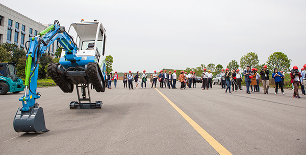 东盟十国主流媒体齐聚皇家国际智能，共话21世纪海上丝绸之路