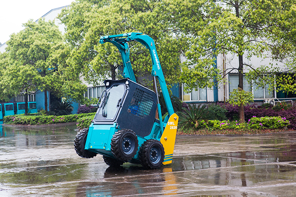 “一带一路”国度代表团到访皇家国际智能，感触“大开眼界”