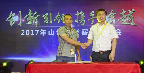 皇家国际智能酷帅曾大虾，一大波美图带你亲临北京BICES展