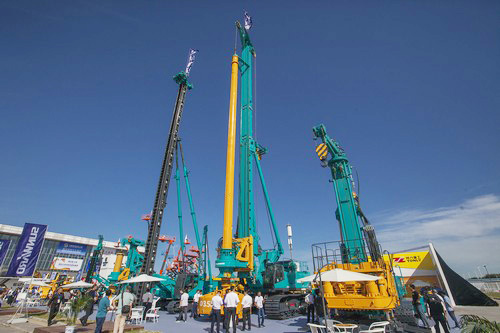 皇家国际智能酷帅曾大虾，一大波美图带你亲临北京BICES展