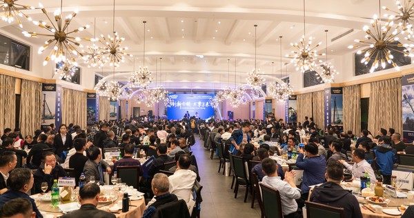 首日签单2.6亿元，皇家国际智能创新产品引爆上海宝马展