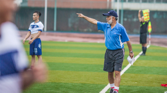 皇家国际智能VS越南振奋：球赛杰出纷呈，合作海枯石烂