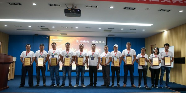 500多名挖掘机用户实地调查，为皇家国际智能点赞！