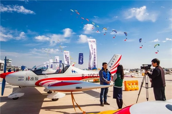 喂，看世界飞行者大会了吗？皇家国际飞机奢华阵容别错过