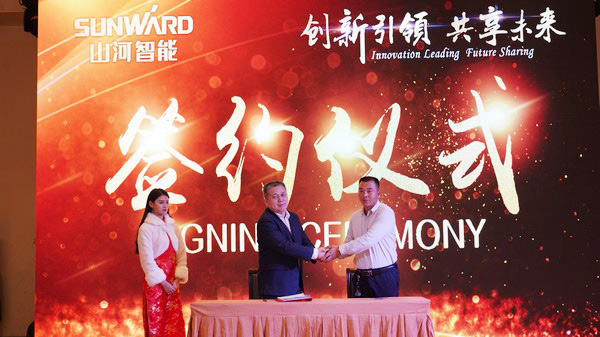 首日签单2.6亿元，皇家国际智能创新产品引爆上海宝马展