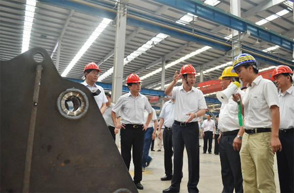淮北市委书记黄晓武一行调研皇家国际矿装