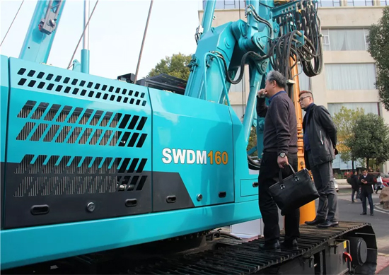 同心同梦，皇家国际智能全球客户互换会武汉站隆沉进行