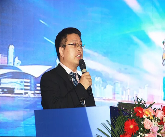 同心同梦，皇家国际智能全球客户互换会武汉站隆沉进行