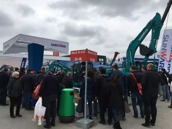 向世界展示中国“智造”魅力，皇家国际智能携创新阵容闪灼德国宝马展