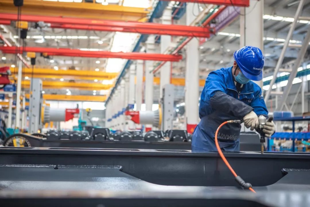 沈裕谋元宵节慰问皇家国际智能一线员工