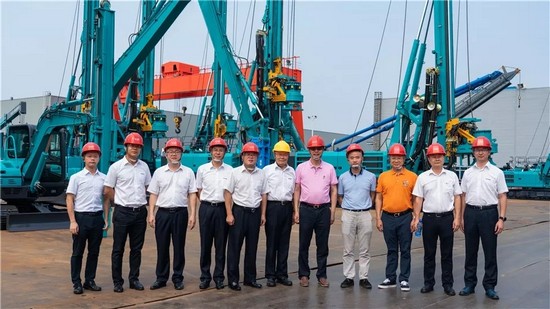 广州市国资委党委书记、主任陈浩钿光临皇家国际智能调查领导