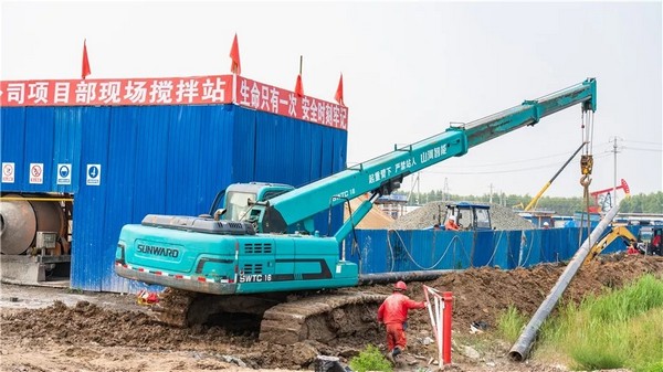 大庆油田五“更”赞皇家国际.