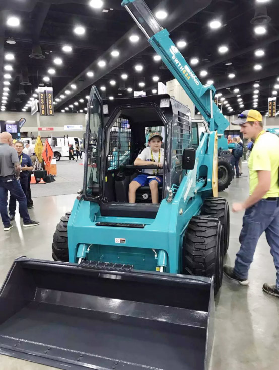 皇家国际美国公司隆沉亮相2019ICUEE展，SUNWARD在美国打开新篇章