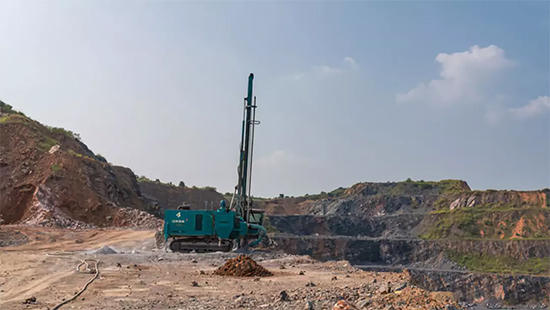 一台顶三台 皇家国际智能潜孔钻机真好用