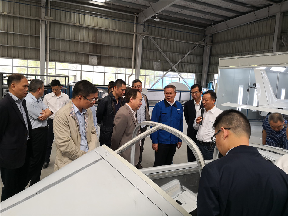 广州市国资委副主任张路泉率队调查皇家国际智能