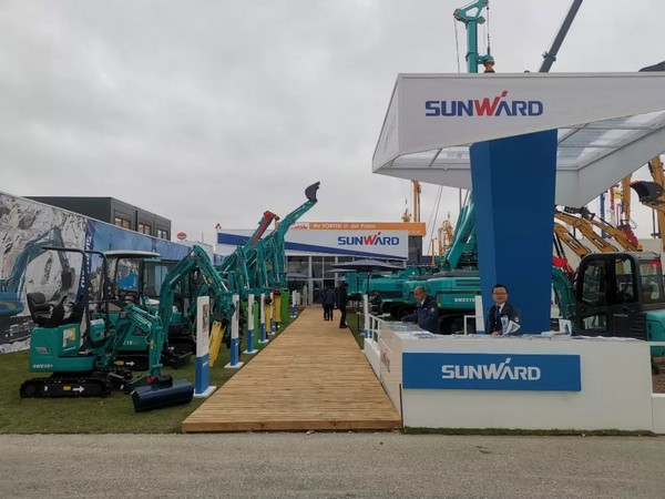 向世界展示中国“智造”魅力，皇家国际智能携创新阵容闪灼德国宝马展