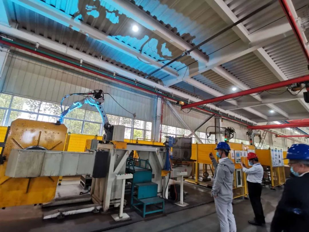 长沙工业机械人利用专题训练营到访皇家国际智能