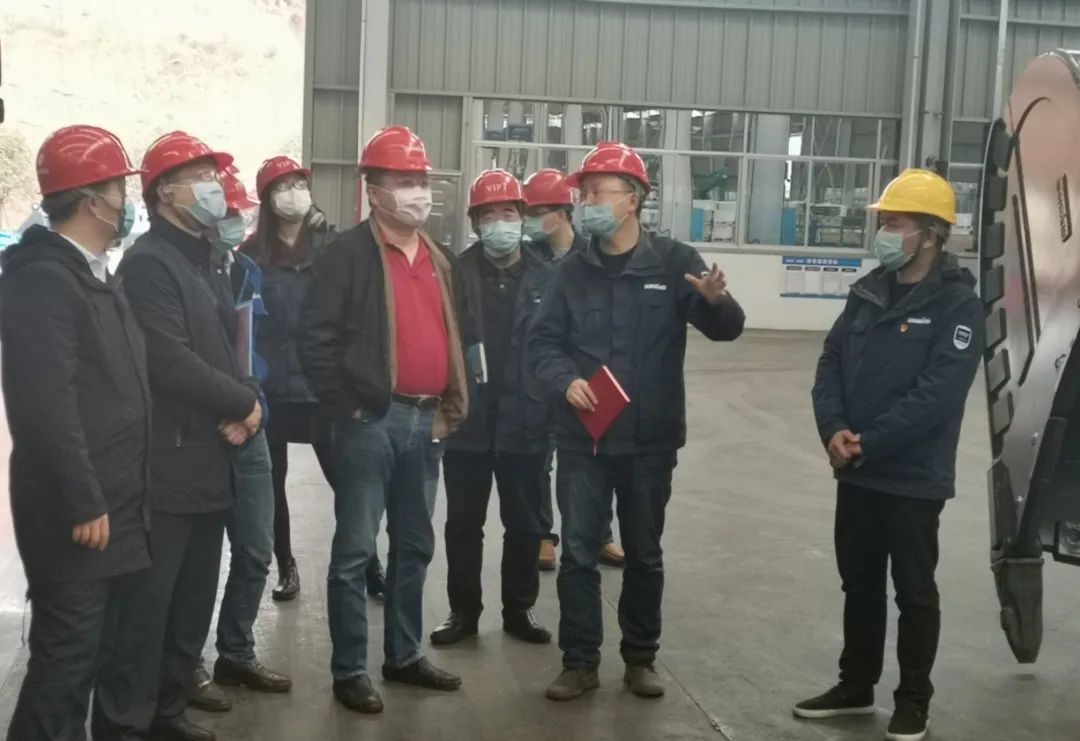 市工信局调研皇家国际智能国度先进集群较量项目