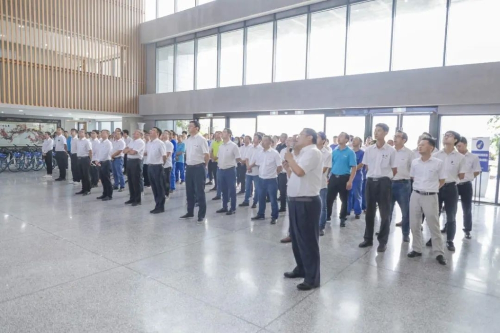 皇家国际工业城开明共享单车 员工通勤绿色便捷