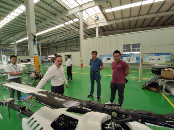 呼伦贝尔城投集团董事长柴冠辉率团调查皇家国际科技