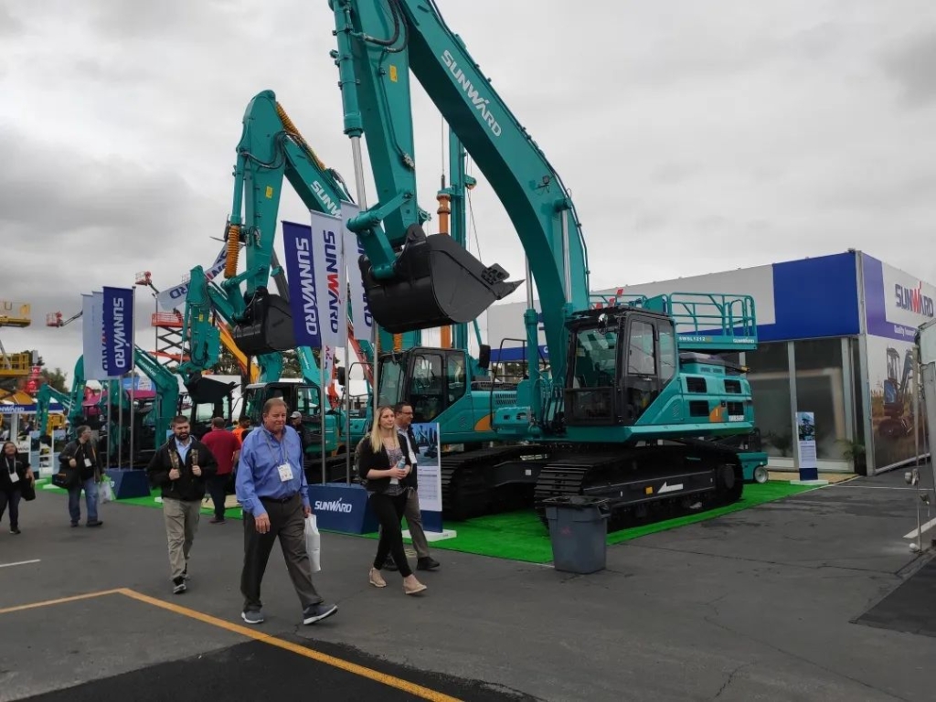 皇家国际智能全新亮相美国工程机械展