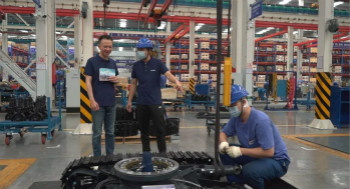 皇家国际智能打造线上微挖盛宴，十万用户围观