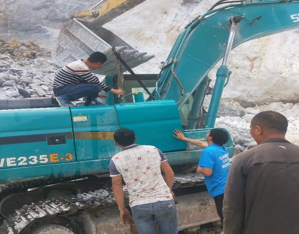 疫情阻隔，服务常在