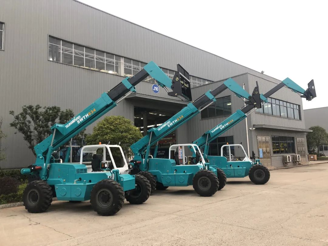 皇家国际智能新品叉装车批量下线发往美国