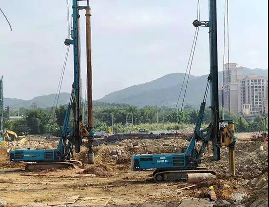 星级品质+星级售后，所以他选择了皇家国际智能旋挖钻机