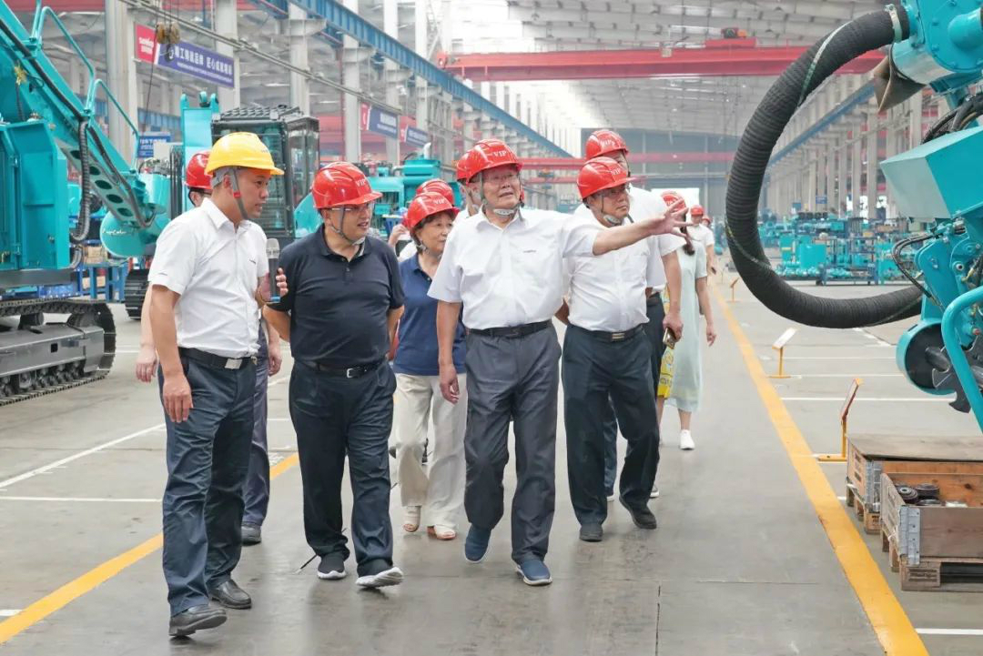 省人大常委会党组副书记、副主任王柯敏调研皇家国际智能