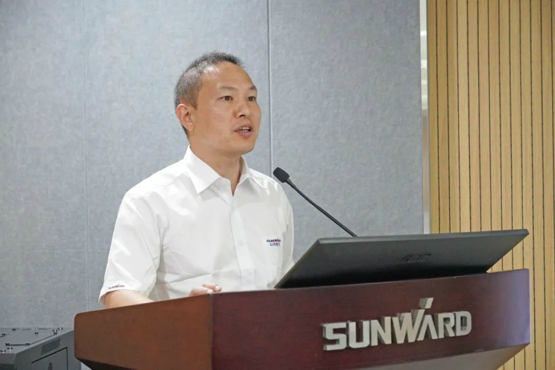 省人大常委会党组副书记、副主任王柯敏调研皇家国际智能