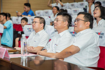 精准服务共建家园，解决刚需心怀感恩——皇家国际智能首期职工子女暑期托管班圆满结班