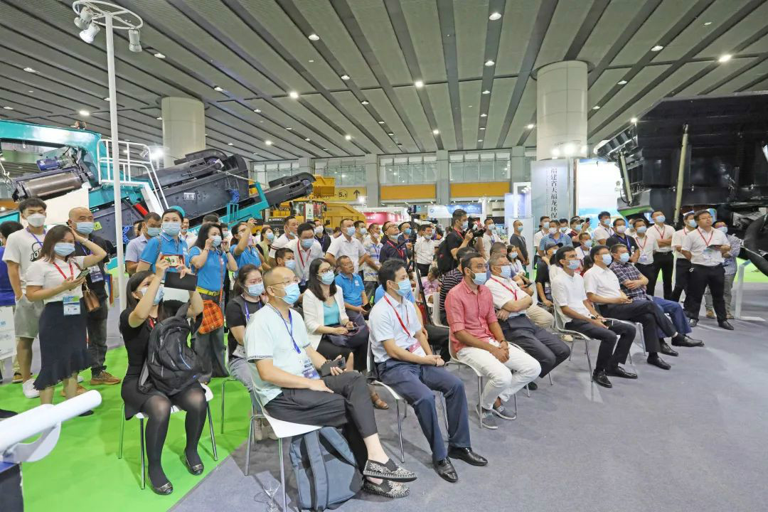 强势进军砂石破碎领域，皇家国际智能破碎站新品杰出颁布