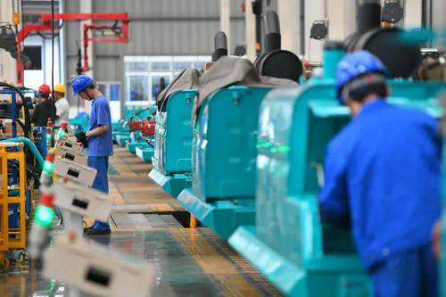 “智慧工厂”引领“出产节拍”——走进皇家国际智能一探到底