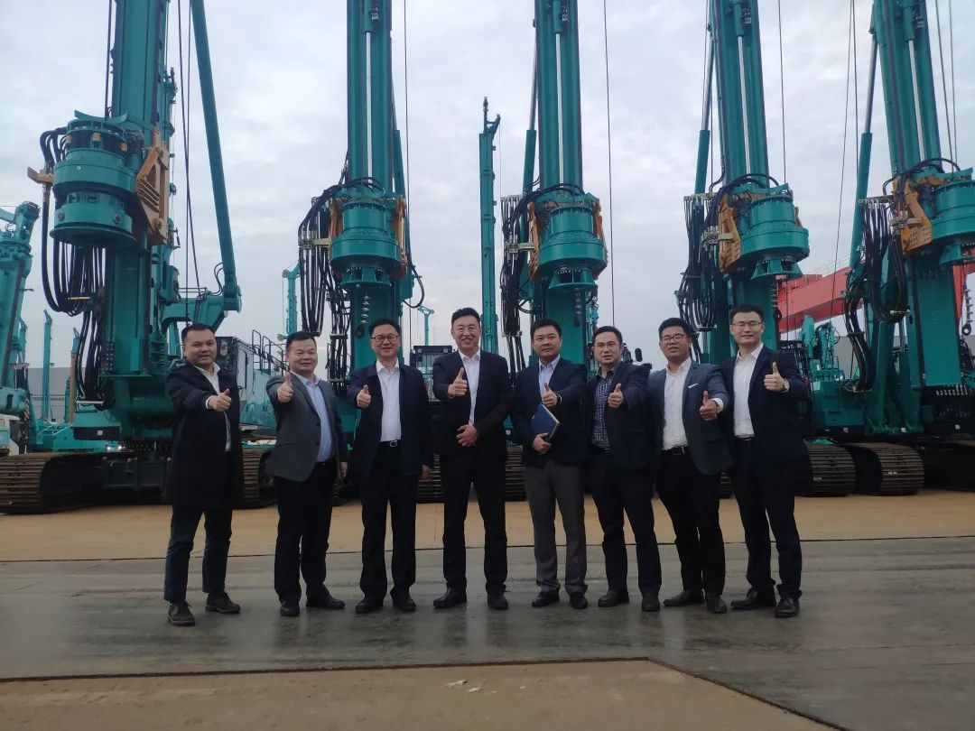 中国联通首席科学家范济安到访皇家国际智能