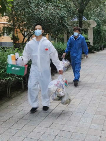 有你们，皇家国际无畏！——皇家国际人新疆抗疫