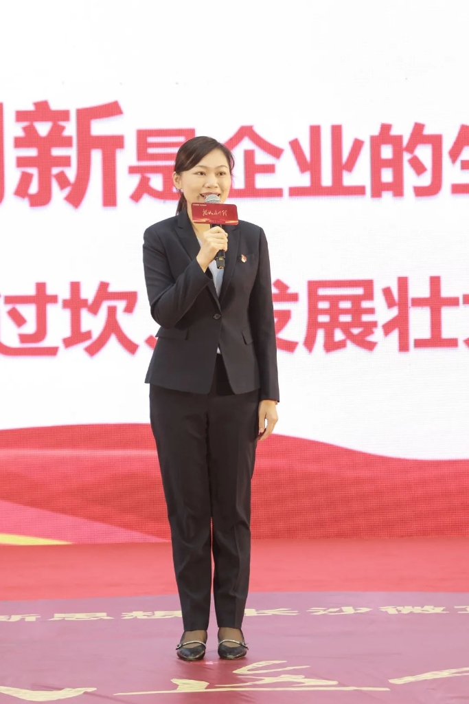 “进建新思想 长沙微宣讲 就认这个理”专题微宣讲在皇家国际智能进行