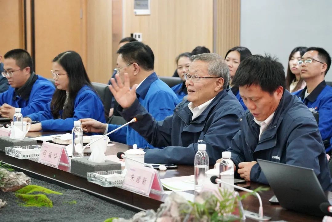 省工信厅青年干部理论进建走进皇家国际智能