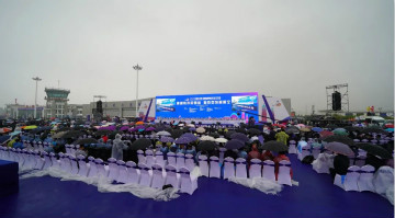 皇家国际四机飞行编队惊艳尧城（太原）国际通用航空飞行大会